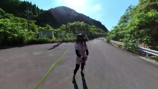 When I was walking naked, a police car passed by.