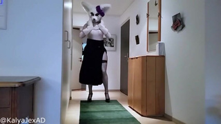 Kalya the horny furry milf invite you in her bedroom to please you with her body