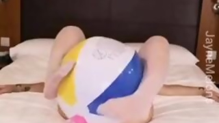 Beachball Bounce and Play