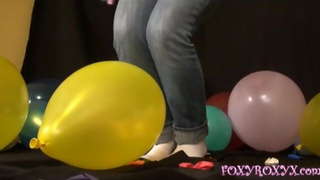 BALLOON STOMP