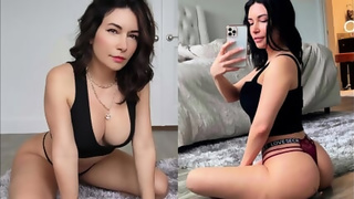 Sexy Twitch Streamer