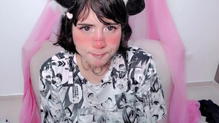 Spit teasing, goal of chaturbate