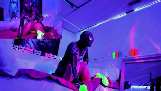 @SexyNeonKitty Short Clip