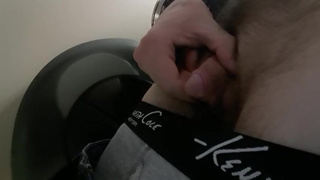 FtM Bathroom Masterbation