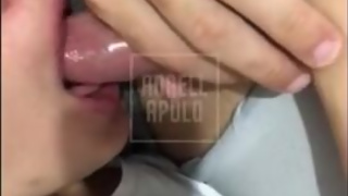 ROLE PLAY TABOO | Meio-irmão consolando sua meia-irmã colegial e goza dentro dela sem camisinha