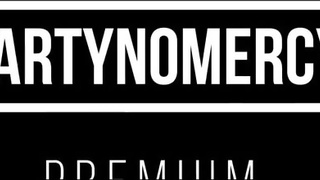 I enter my little stepsister's room at dawn to fuck her and cum in her mouth