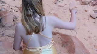 Beautiful Women Shows Beautiful Pussy