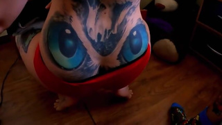 I see my stepsister putting away her clothes and turning me on with her huge buttcrack