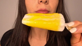 Rica paleta de hielo con crema especial