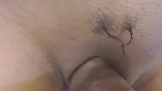 Peino mi vagina y le muestro a mi hermanastro solo quiero placer