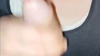 Sąsiad obudził mnie i spuścił mi się na usta...