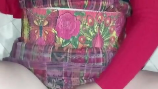 ME MASTURBO en el CUERTO de mi PADRASTRO me DESCUBRE TERMINAMOS EN SEXO????