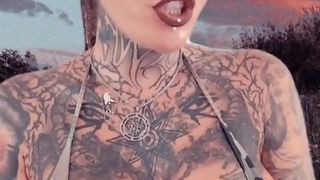 SATANNA THINKS AFFIRMS SHE IS A GENIUS